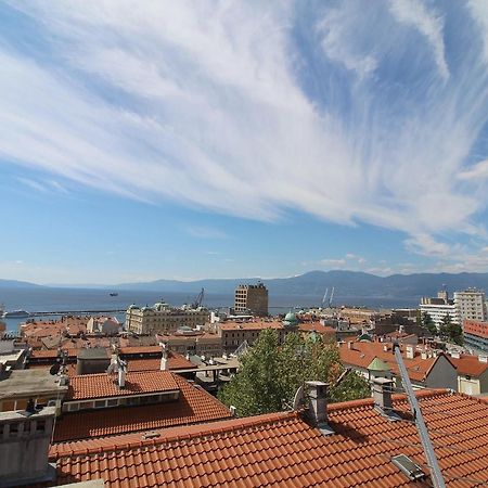 Penthouse Rijeka Centar Apartment Exterior foto